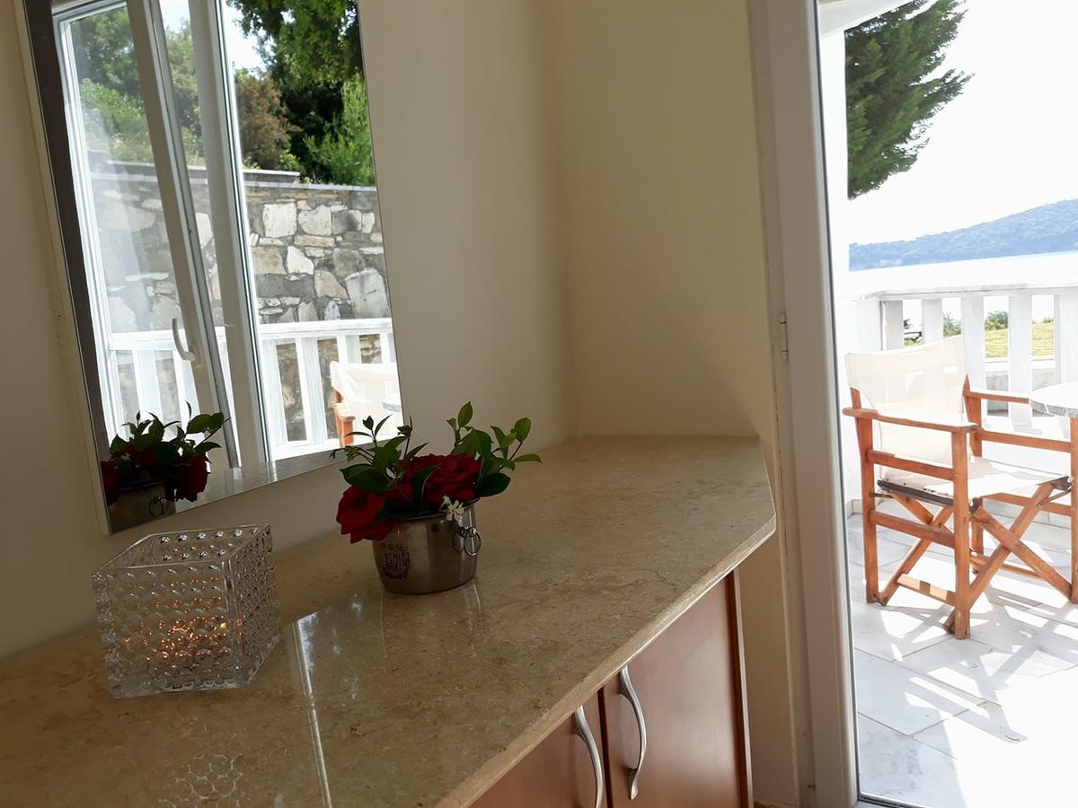 Kinira Beach Hotel 외부 사진