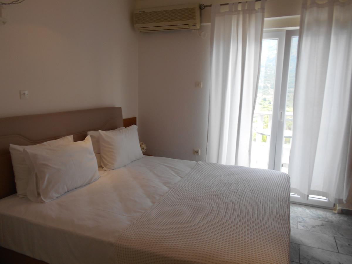 Kinira Beach Hotel 외부 사진